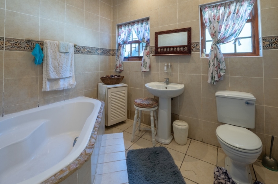 Commercial Property for Sale in Knysna Central Western Cape